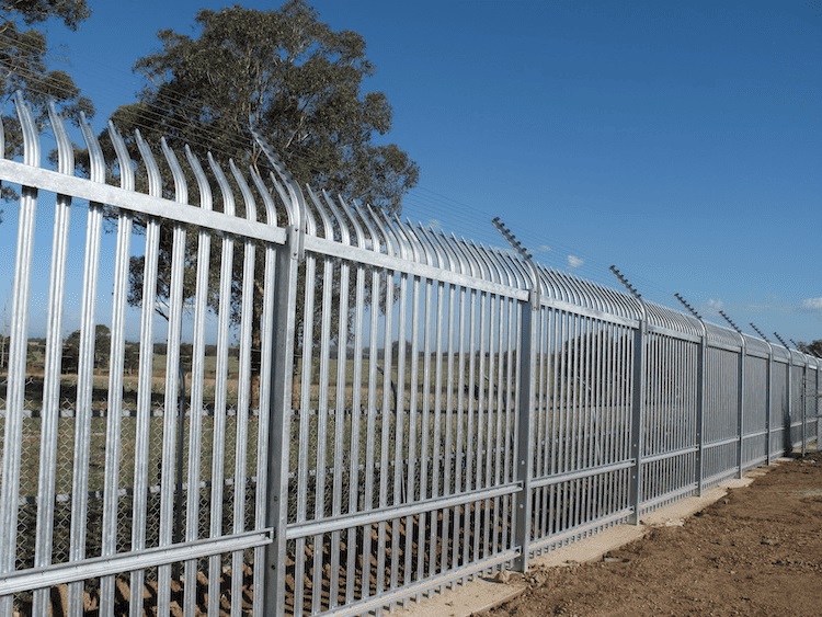 Anti-climb security fencing